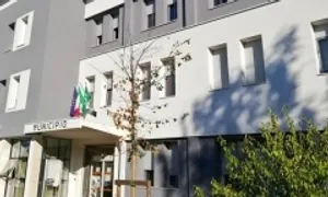 Con trai giấu thi thể, đóng giả mẹ để gian lận lương hưu